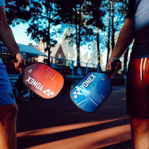 Yonex EZone - RacquetGuys.ca