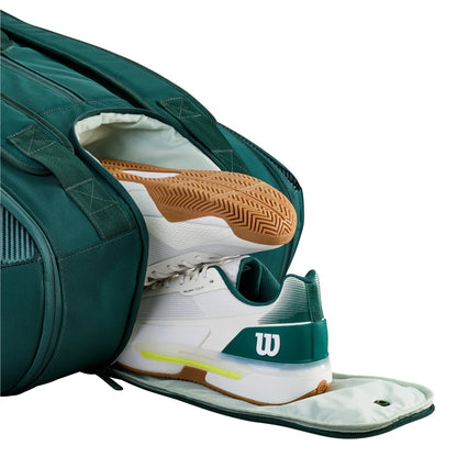 Wilson Blade V10 Super Tour 15 Pack Racquet Bag - RacquetGuys.ca