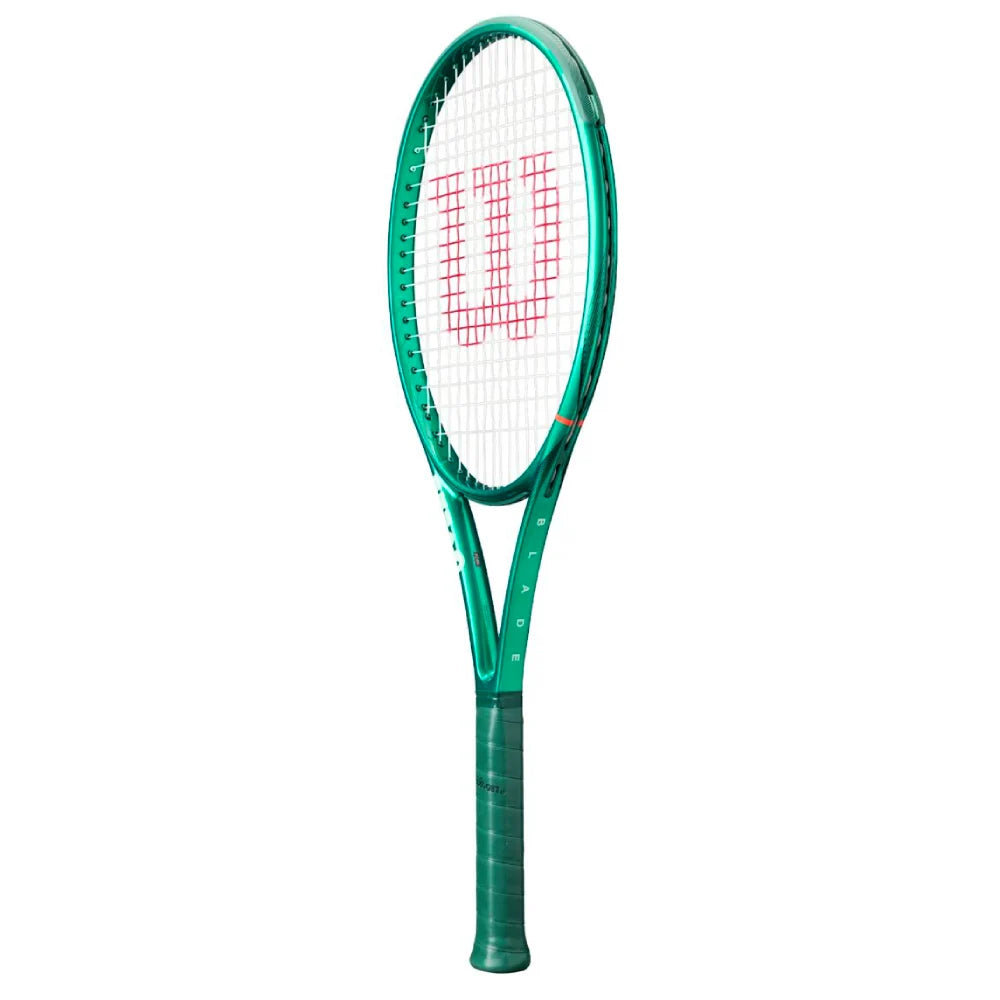 Wilson Blade 100L V10 - RacquetGuys.ca