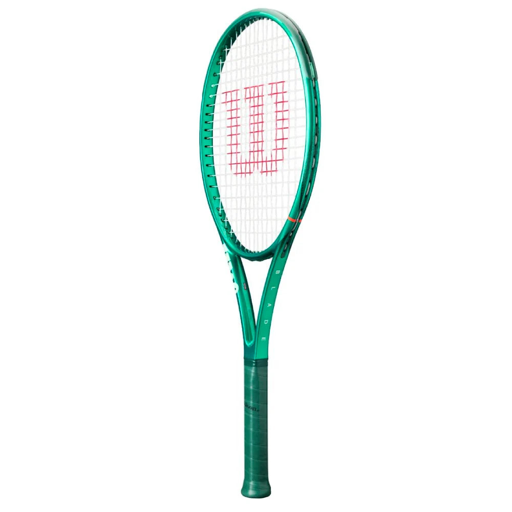 Wilson Blade 104 V10 - RacquetGuys.ca