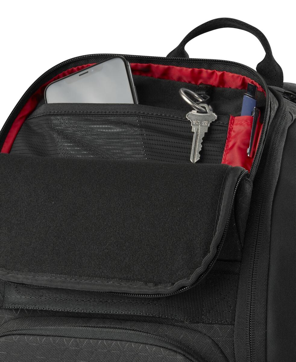 Wilson Clash v3 Backpack Racquet Bag (Black/Infrared) - RacquetGuys.ca