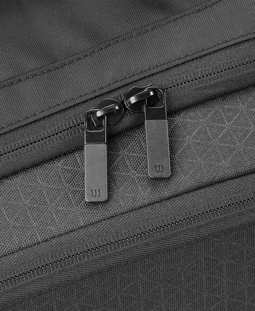 Wilson Clash v3 6 Pack Racquet Bag (Black/Infrared) - RacquetGuys.ca