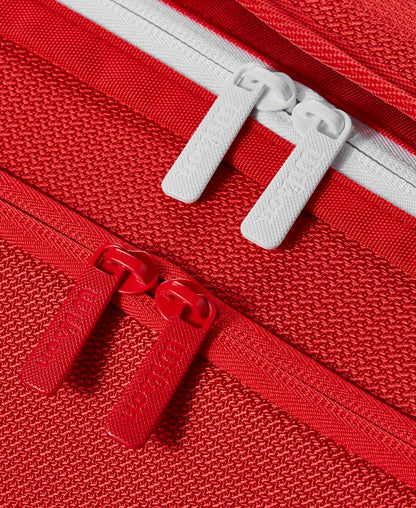 Wilson Super Tour 9 Pack 2025 Racquet Bag (Red) - RacquetGuys.ca