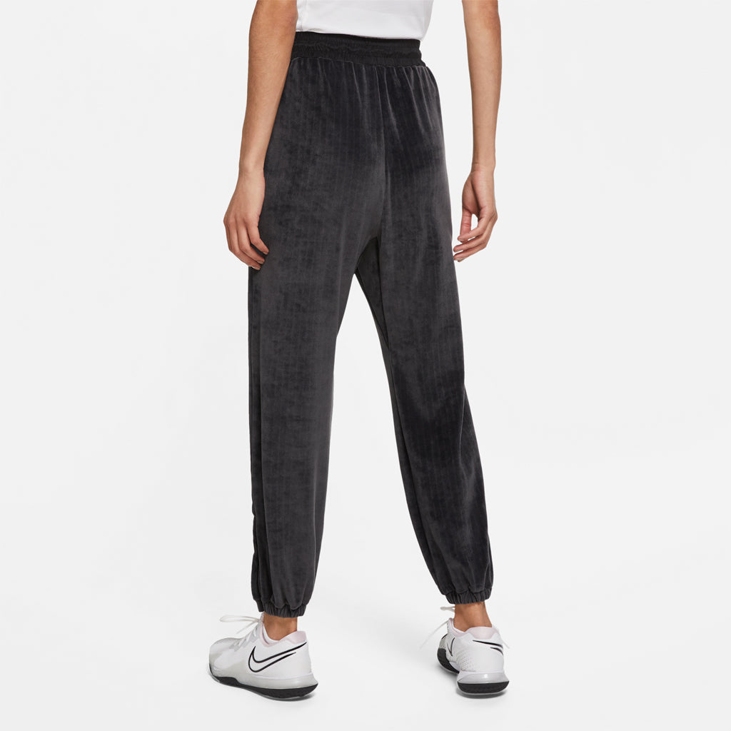Nike Women's London Pants (Black) - RacquetGuys.ca